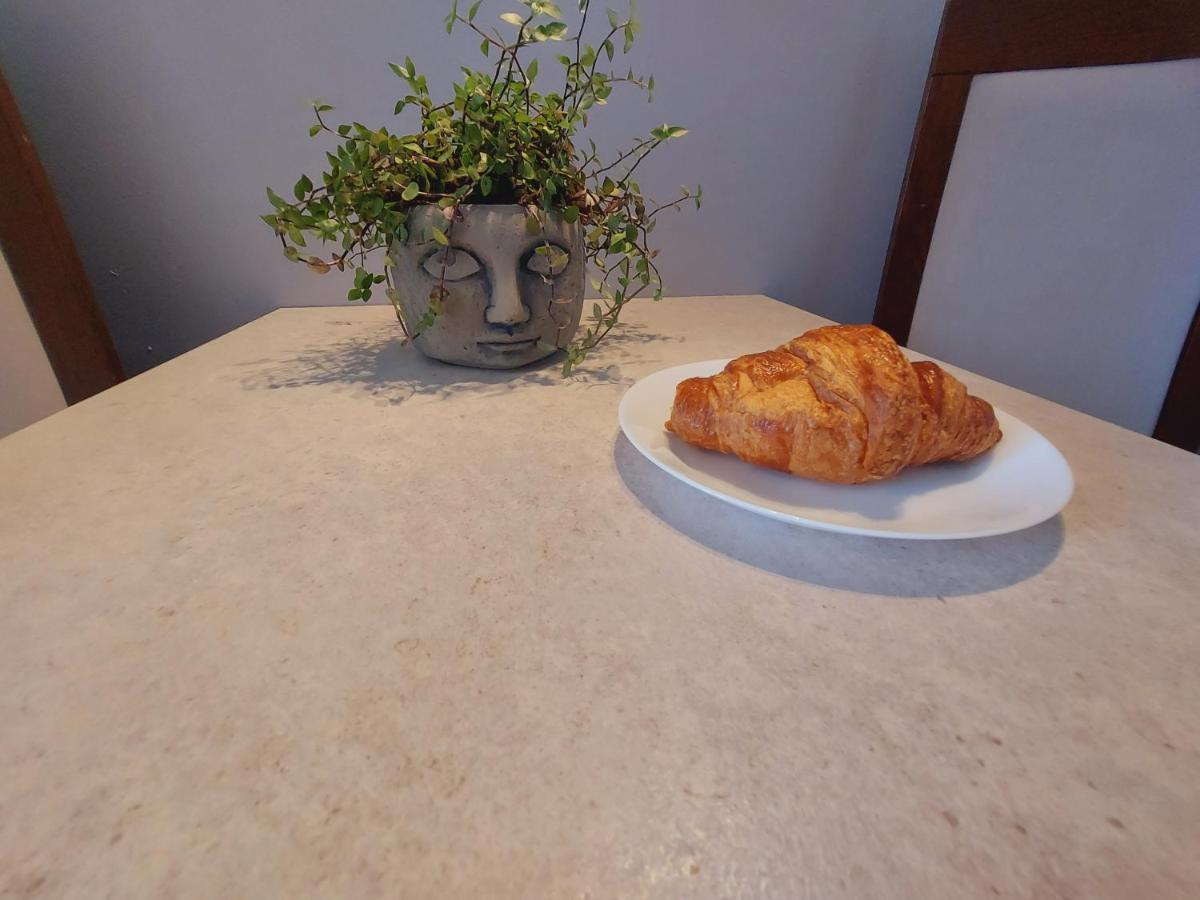 Wygodny Przestronny Apartament Janowskie Blonia Rumia Kültér fotó