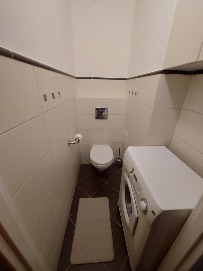 Wygodny Przestronny Apartament Janowskie Blonia Rumia Kültér fotó